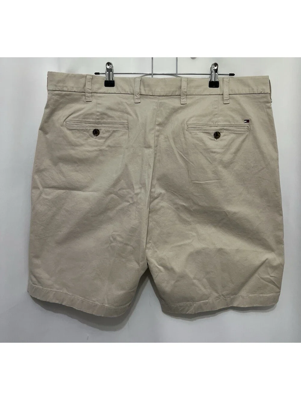 Tommy Hilfiger Men’s Chino Shorts Size 38 Ivory Flat Front NWT